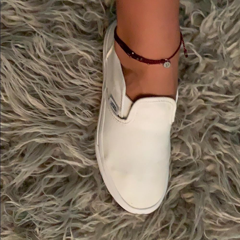 white slip on vans size- 3.5